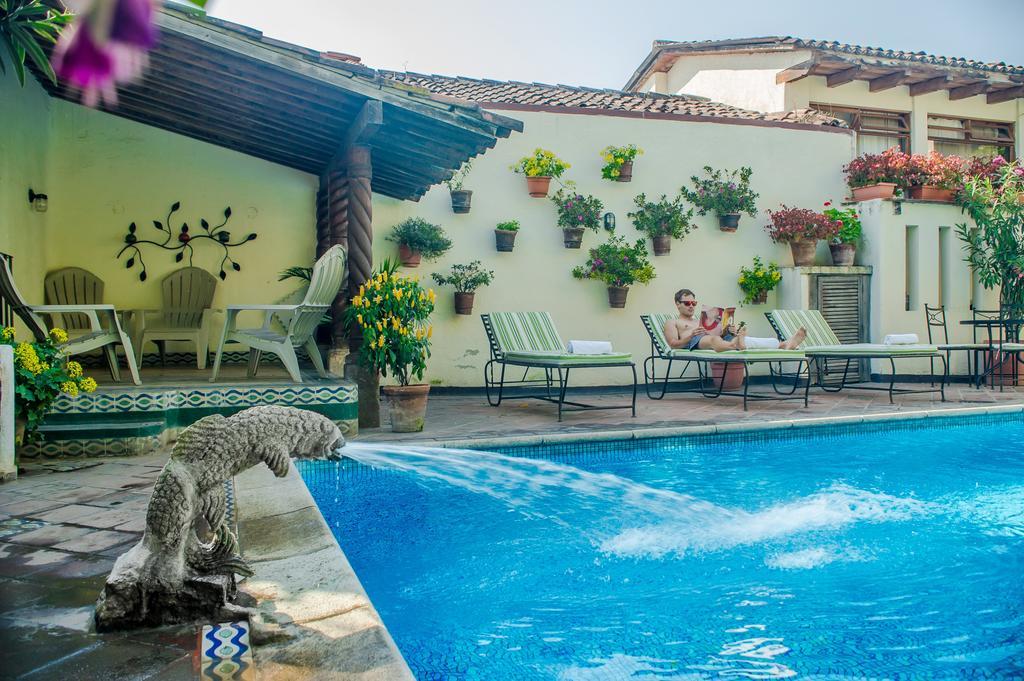 Hotel Casa Del Parque By Ahs Antigua Exterior foto